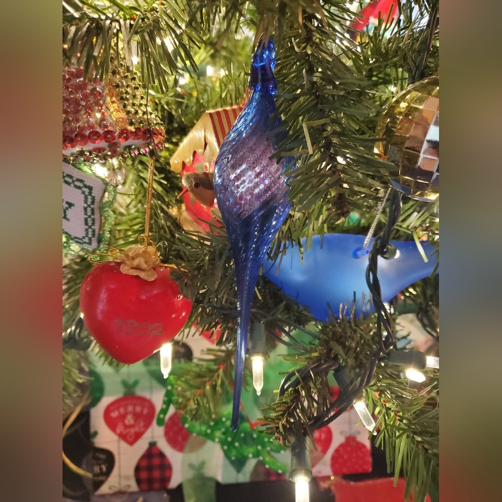 Elegant Blue Glass Ornament - Picture 3 of 4